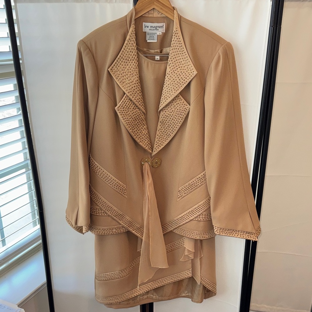 Lew Magram Collection tan 3-piece lined jacket & skirt set w/embellishments